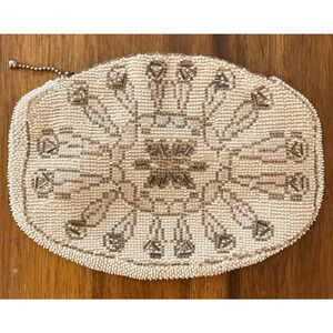 Cream Vintage Beaded Clutch, Made in Czechoslovakia. VG vintage condition